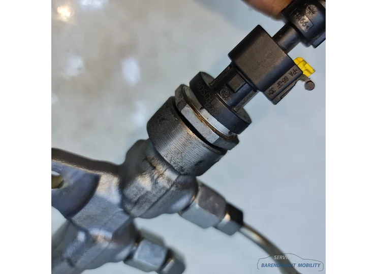 fiat-fiorino-brandstofrail-brandstofdruksensor-common-rail-galerij-diesel-13l-origineel-nette-staat-gebruikt-brandstofsysteem-brandstof-2007-2008-2009-2010-2011-2012-2013-2014-2015-2016-2017-2018-2019-2020-barendrecht-mobility-service