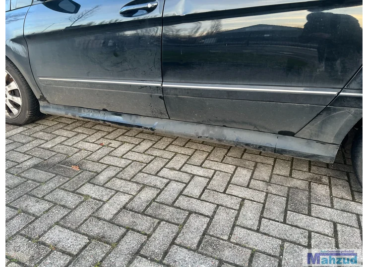 MERCEDES B KLASSE W245 zwart 191 links zijskirt 2005-2011