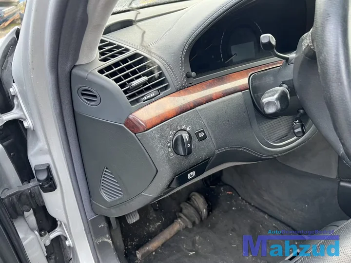 2000-mercedes-s-klasse-w220-s-55-amg-113986-zilver-744-onderdelen — foto 34