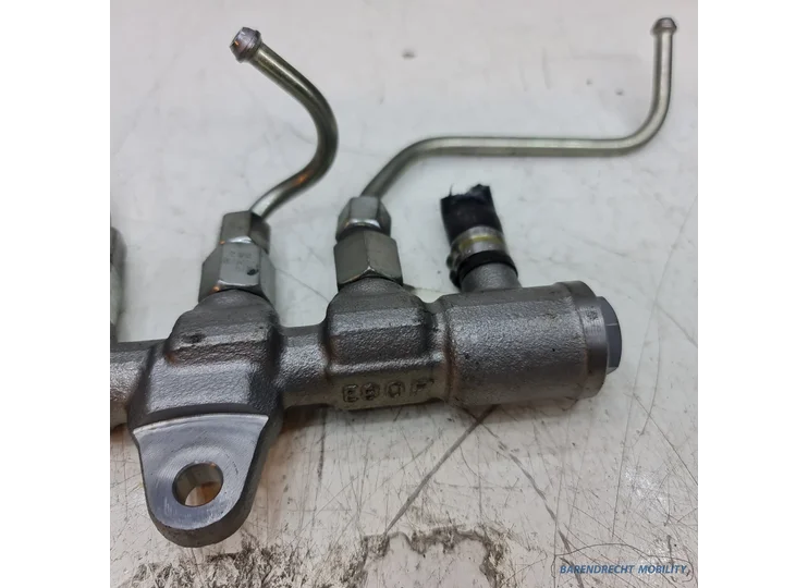 fiat-fiorino-brandstofrail-brandstofdruksensor-common-rail-galerij-diesel-13l-origineel-nette-staat-gebruikt-brandstofsysteem-brandstof-2007-2008-2009-2010-2011-2012-2013-2014-2015-2016-2017-2018-2019-2020-barendrecht-mobility-service