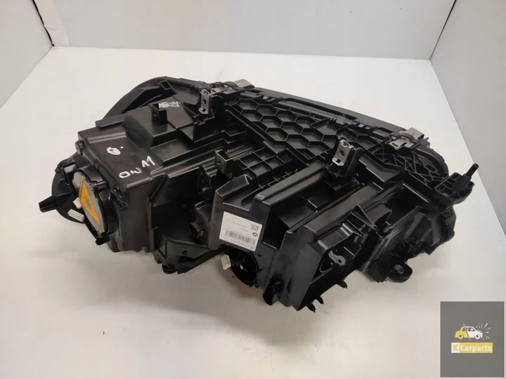 5a279b2-bmw-g05-g06-x5-x6-laser-schaduwlamp-rechts — foto 3