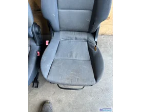 mitsubishi-colt-6-interieur-5deurs-stoel-bank-20032009 — foto 4