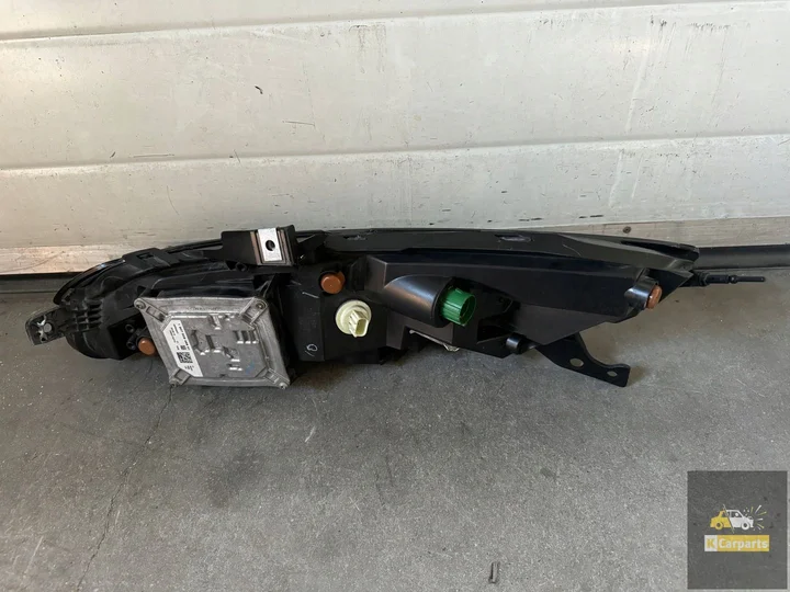 eu-68157104ar-160229a-130732948901-voorlamp-rechts-68157104ar-160229a-130732948901-jeep-cherokee-kl-led — foto 2