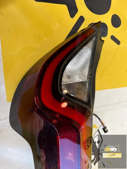 toyota-aygo-x-achterlicht-rechts-i-0000012928-origineel — foto 2