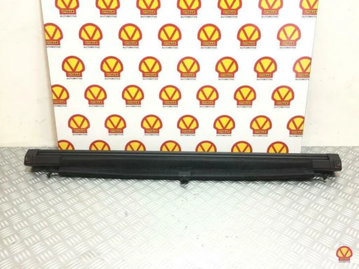 audi-a4-8k-avant-scheidingsnet-hondenrek-8k9861691