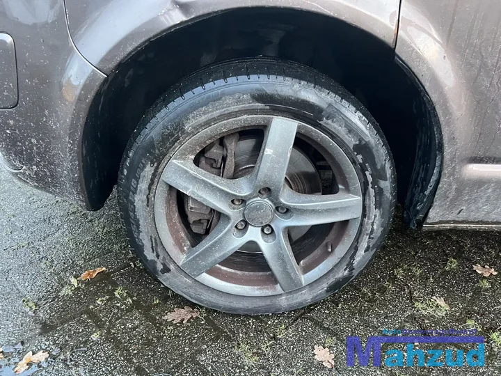 2012-vw-transporter-t5-5-25-tdi-onderdelen-demontage — foto 33