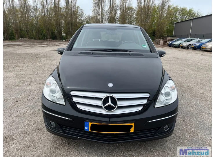 B-Klasse W245 B170 Schwarz 191 Demontageteile