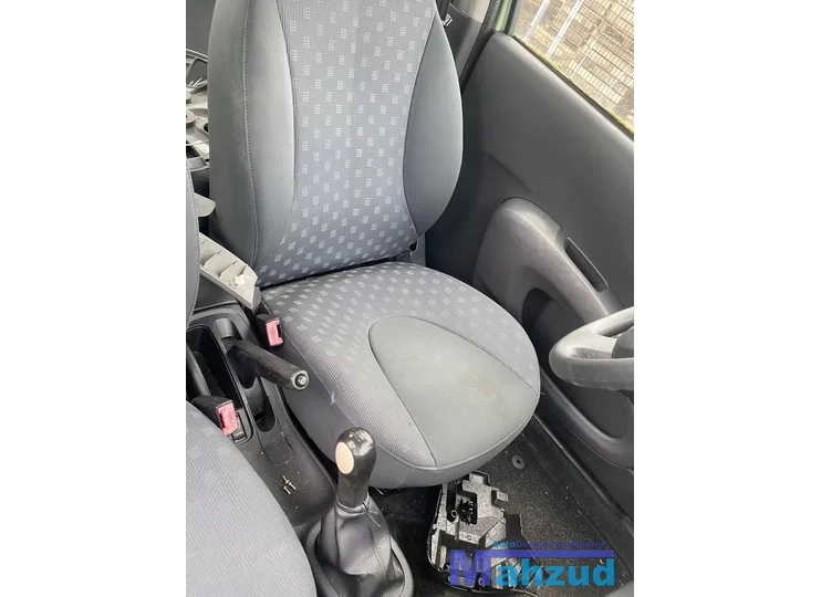 nissan-micra-3-k12-3-deurs-interieur-compleet-20022010