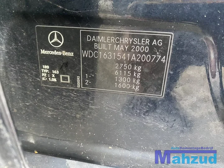 2000-mercedes-mklasse-ml-w163-32-v6-4x4-112942-189-groen-onderdelen — foto 21