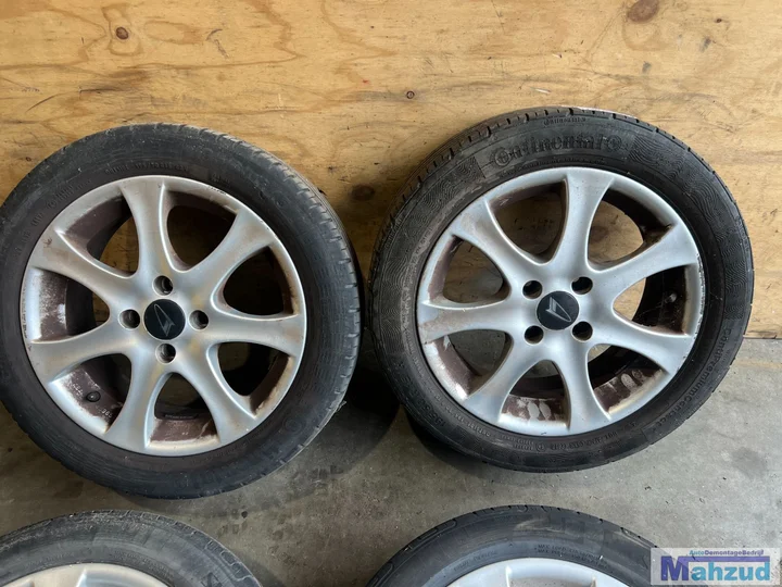 daihatsu-sirion-2-velgen-4x100-541-15-inch — foto 3
