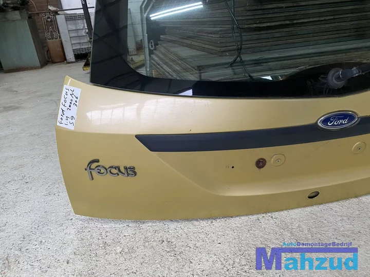 ford-focus-1-geel-s9-achterklep-19982004 — foto 4