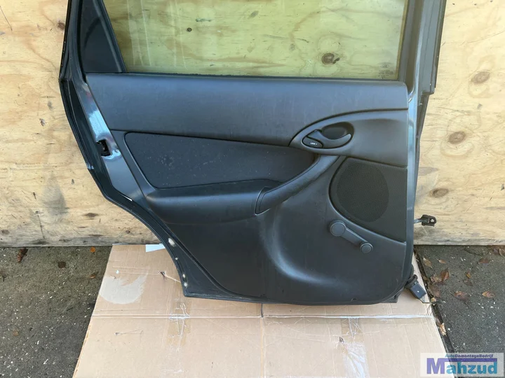ford-focus-1-grijs-k1-station-links-achter-deur-19982004 — foto 4