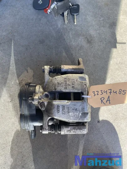 audi-a4-a5-a6-q5-remtang-remklauw-rechts-achter-32347285 — foto 2