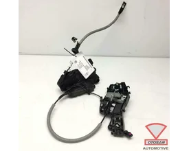 vw-passat-b8-2017-vag-portier-slot-links-voor-5tb839015