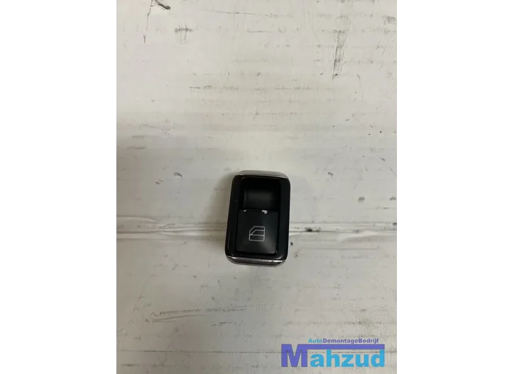 MERCEDES E W212 achterklep schakelaar A2049057601 2009-2013