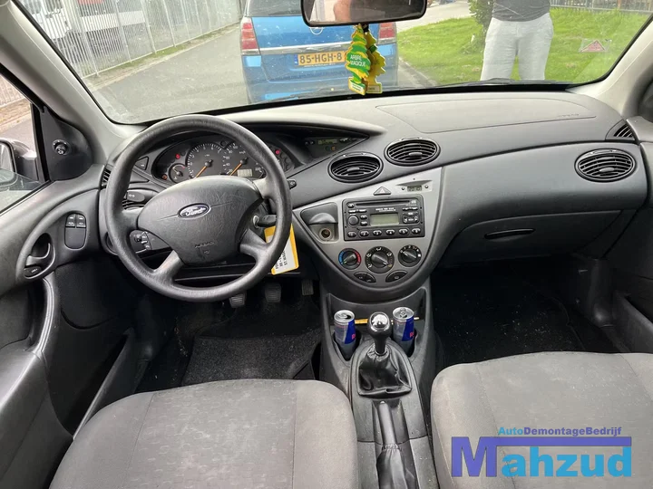 ford-focus-1-turnier-16-16v-demontage-station-onderdelen — foto 12