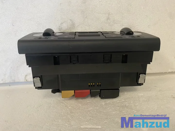 audi-a3-8p-climate-controle-bedieningspaneel-8p0820043n-0312 — foto 2