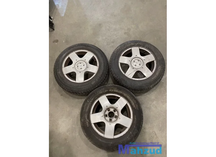 VW GOLF 4 Velgen met banden 5x100 15 inch