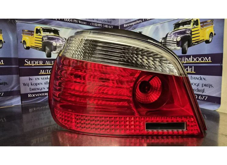bmw E60. achterlicht links rtnr 7165737.