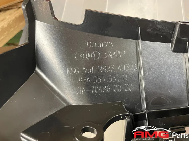 audi-rsq3-83f-embleem-grille-hoogglans-zwart-83a853651d — foto 6