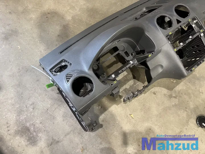 vw-caddy-3-dashboard-20042014 — foto 5