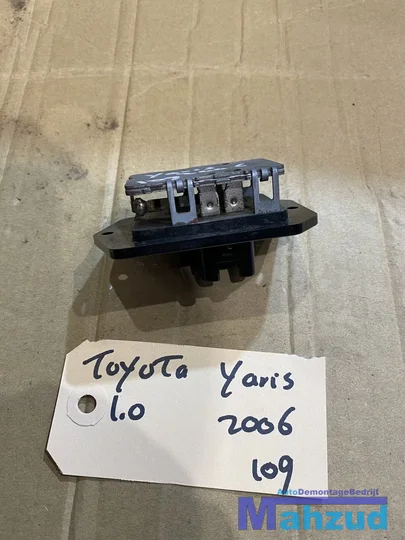toyota-yaris-2-p9-kachelweerstand-weerstand-kachel — foto 2