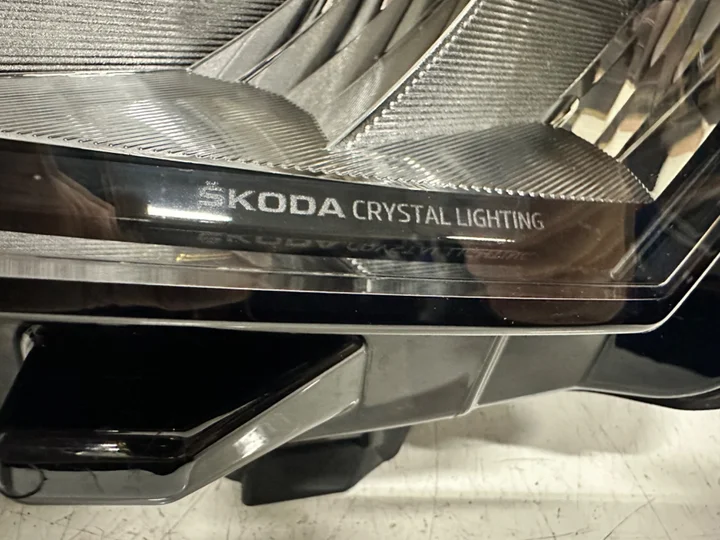 skoda-kamiq-led-cristal-lightning-koplamp-658941015-links — foto 2