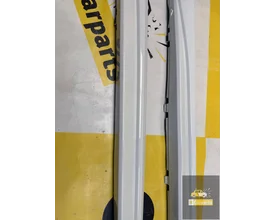 dorpel-vw-golf-8-viii-r-r20-sideskirts-5h0853860b59b-linksrechts-set — foto 4