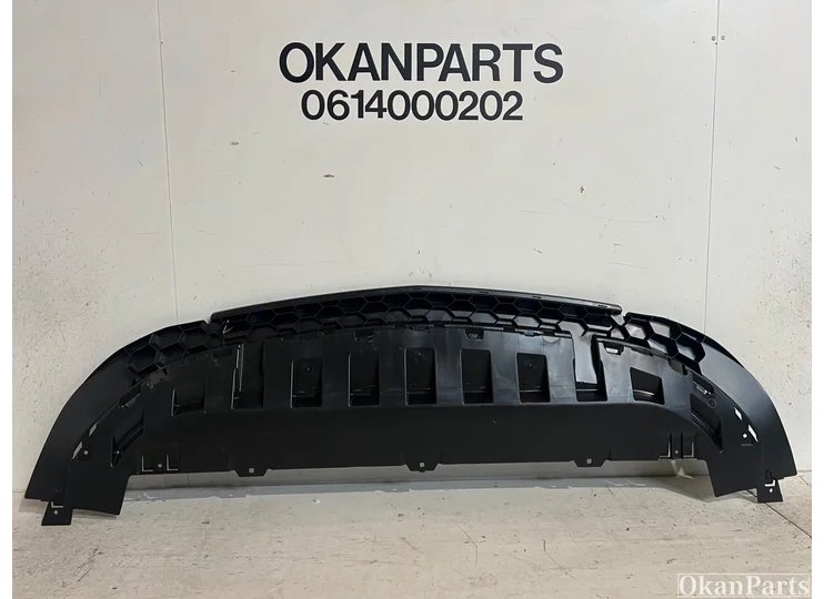 Mercedes V-klasse W447 voor bumperplaat onder A4478856400