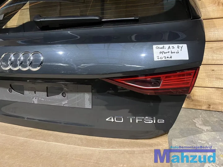 audi-a3-8y-sportback-hybrid-grijs-achterklep-2019 — foto 5
