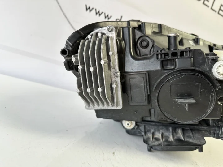mb-b-klasse-w247-led-high-performance-koplamp-a2479066301kz — foto 3