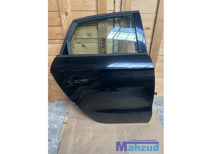 AUDI A1 Zwart rechts achter deur portier 2010-2018