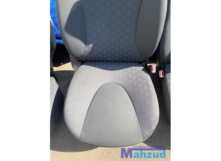 nissan-micra-3-k12-3-deurs-interieur-grijs-20022010