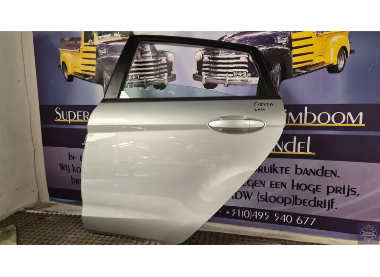 Ford Fiesta 6 (JA8) Tür 4-Türer hinten links grau 7