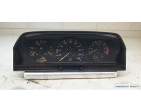 kmteller-cockpit-toerenteller-w201-190-mercedes-2015402347-origineel-gebruikt-1982-1993 — foto 2