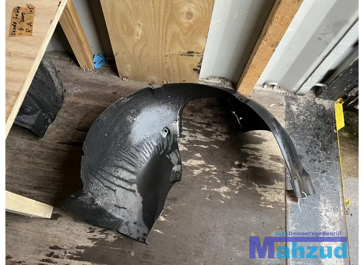 VW POLO 9N Links voor modderkuip wielkuip 2001-2005