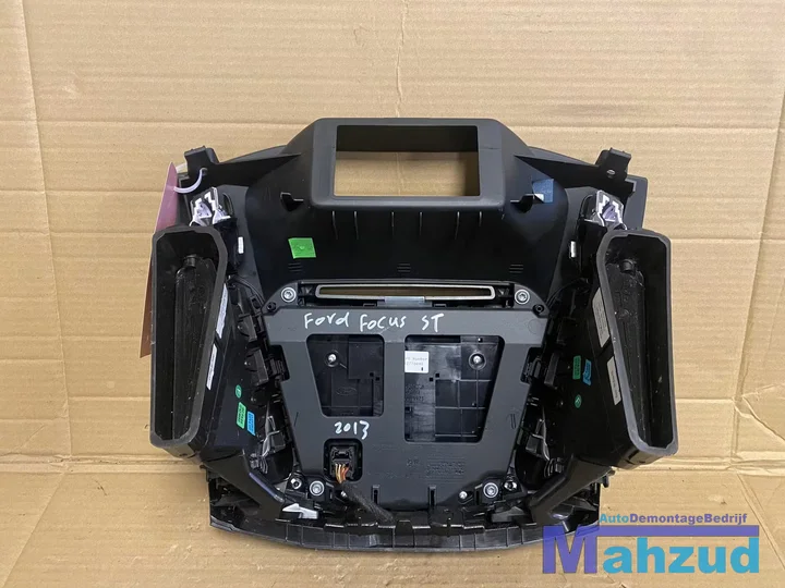 ford-focus-3-middensoncole-radio-luchtrooster-20102020 — foto 2