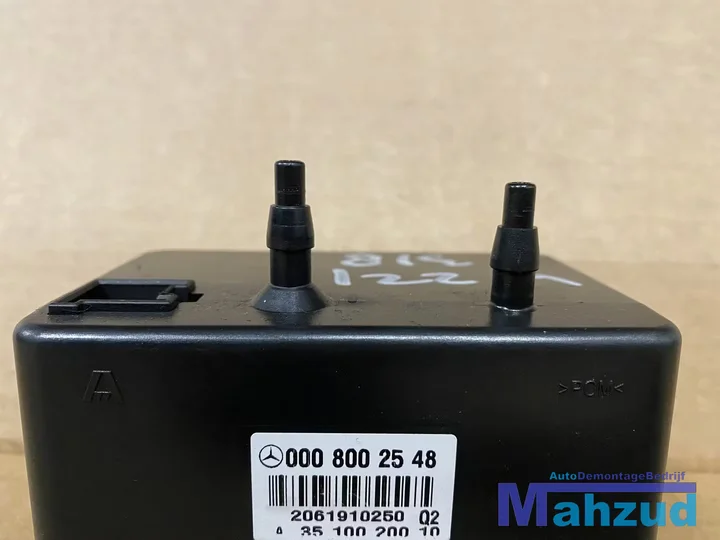 mercedes-w221-centrale-deurvergrendeling-module-0008002548 — foto 2