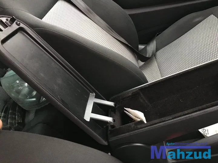 2011-vw-polo-6r-12-tdi-cfw-cfwa-la7w-onderdelen-demontage — foto 23