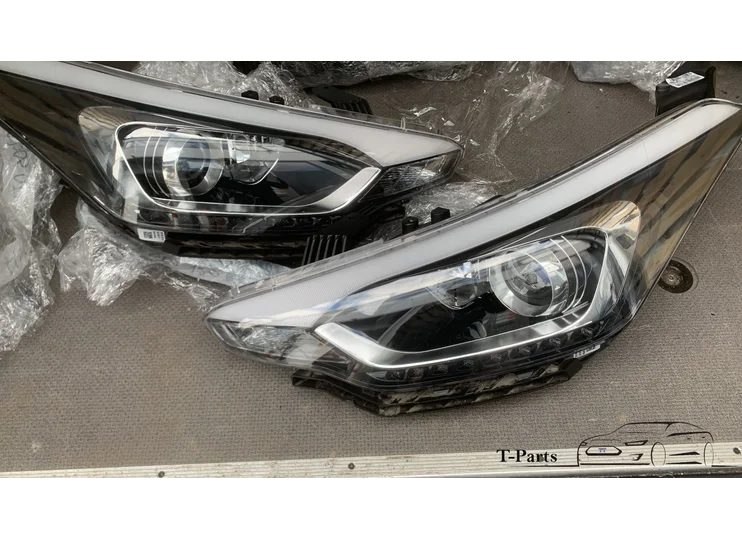 Phare Hyundai i20 Phare droit gauche LED 92102C8200 92101C8200