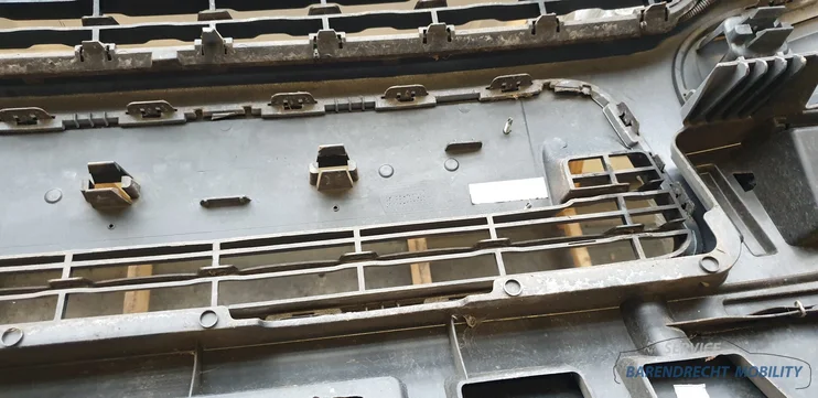 voorbumper-met-grille-citroen-c3-picasso-zilver-origineel-gebruikt-mistlampen — foto 19