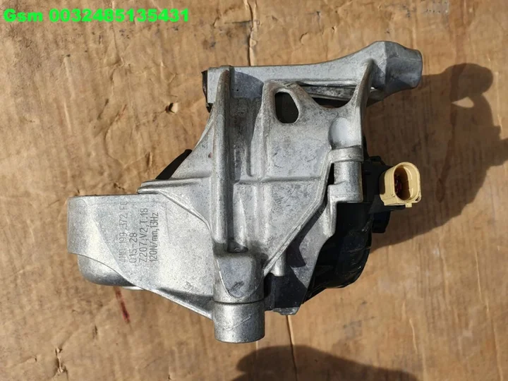 4m0199372fc-a5-motorsteun-a4-motorsteun-q5-q7-q8-a6-a7- — foto 4