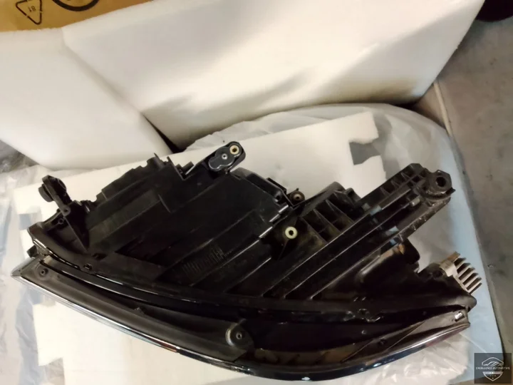 vw-passat-b8-facelift-19-iq-light-led-koplamp-l-3g1941081p — foto 3