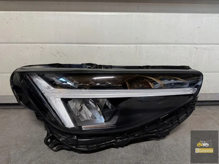 volvo-xc40-base-led-rechterlamp-lift-32338909 — foto 3