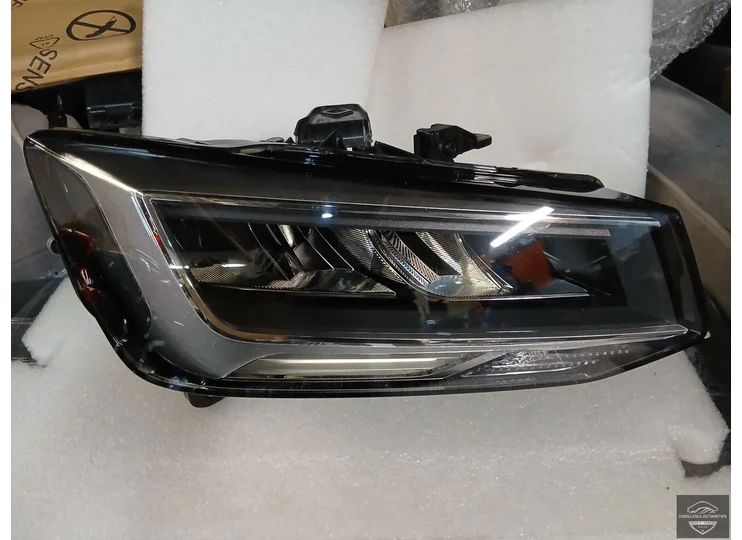 Audi Q2 81A Facelift 2020+ Vol LED Koplamp Rechts 81A941012C