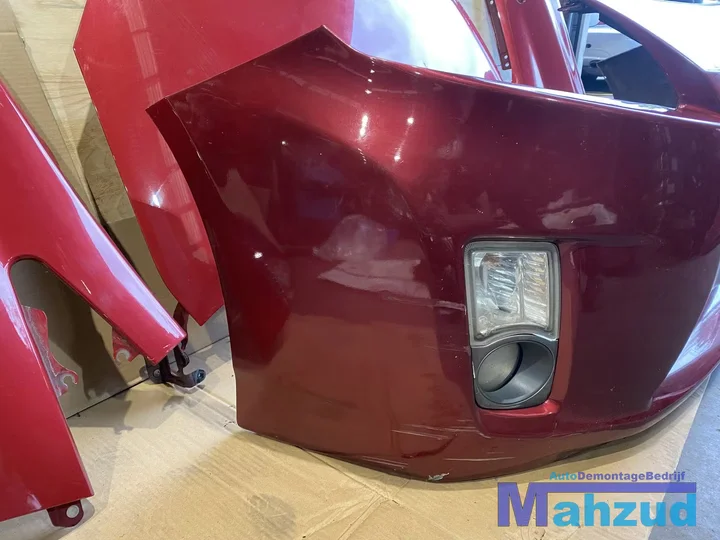 2012-toyota-prius-rood-voorkop-voorfront-20082014 — foto 5