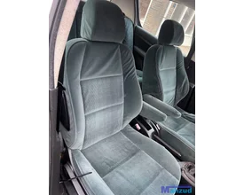 peugeot-307-hatchback-groen-interieur-stoel-achterbank — foto 4