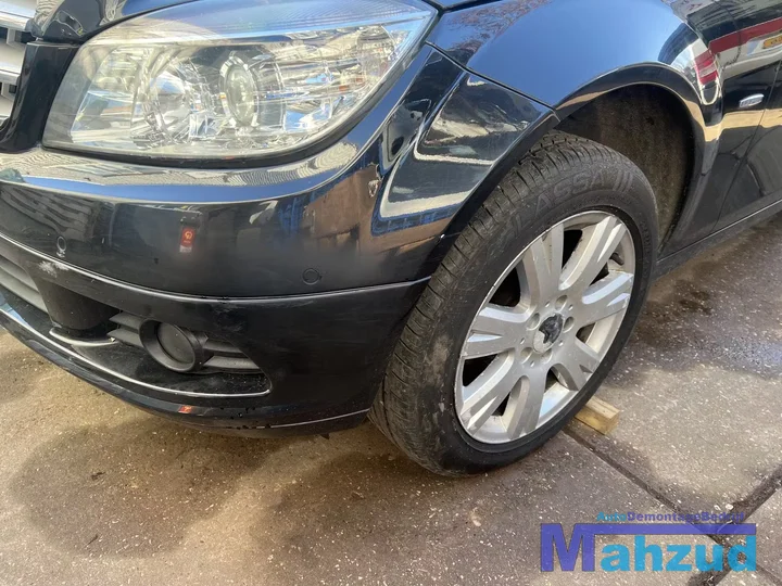 mercedes-c-klasse-w204-zwart-197-voorbumper-20072011 — foto 3