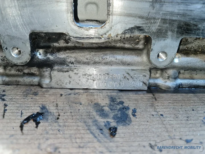 cilinderkop-rechts-om642-642-mercedes-ml-280-cdi-r6420162301-origineel-gebruikt-2005-2009 — foto 12