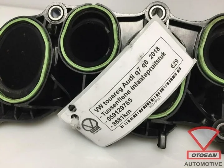 vw-touareg-audi-q7-q8-tussenflens-inlaatspruitstuk-059129765 — foto 2